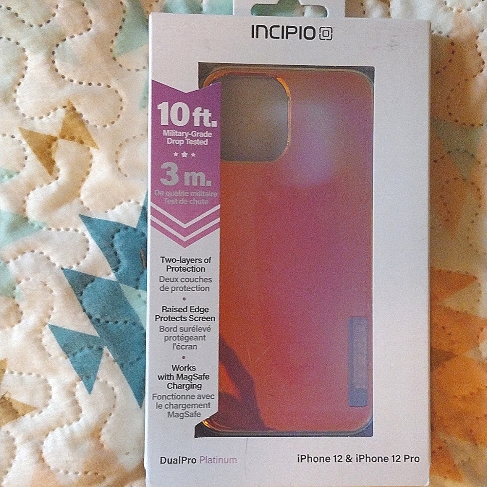 Incipio iphone 12/iphone 12 pro case. Pink.